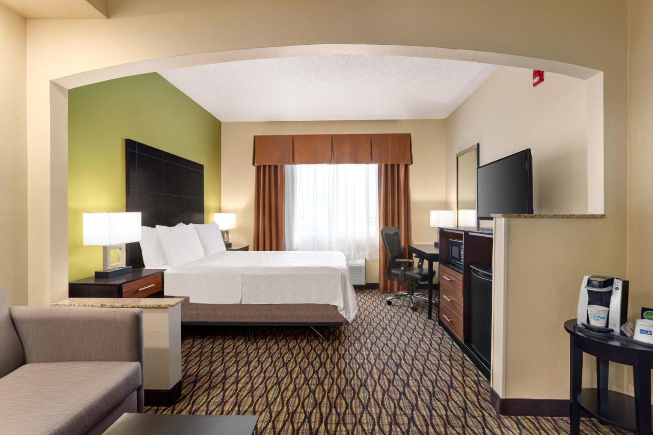 Holiday Inn Express Hotel & Suites Edmond By Ihg Exterior foto