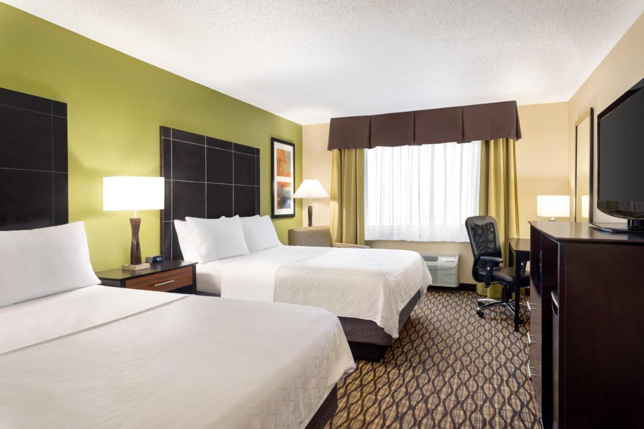 Holiday Inn Express Hotel & Suites Edmond By Ihg Exterior foto